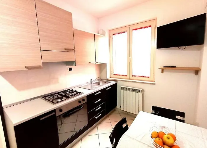 Апартаменты Luminoso Bilocale A Due Passi Dal Centro Storico *